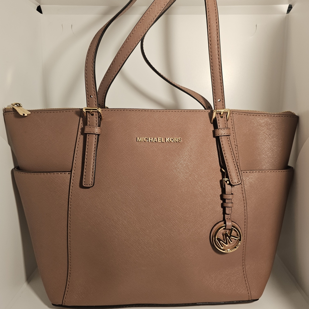 Michael Kors Mauve Saffiano Tote Bag EUC